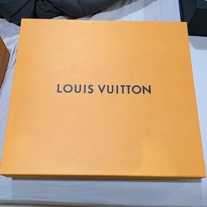 Louis Vuitton flat box
